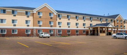 Quality Inn and Suites Exterior