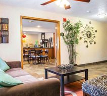 Quality Inn & Suites Lobby