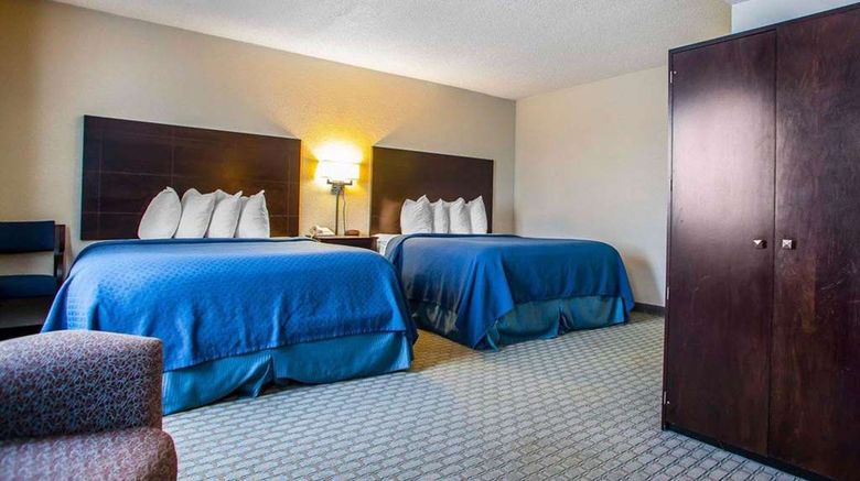 <b>Quality Inn & Suites Suite</b>. Images powered by <a href="https://iceportal.shijigroup.com/" title="IcePortal" target="_blank">IcePortal</a>.