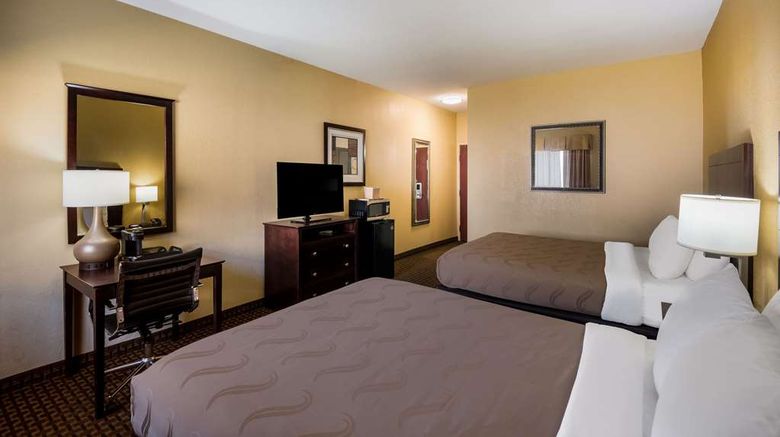 <b>Quality Inn Des Moines North Room</b>. Images powered by <a href="https://iceportal.shijigroup.com/" title="IcePortal" target="_blank">IcePortal</a>.