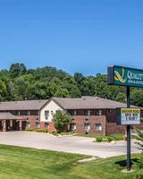 Quality Inn & Suites - Decorah