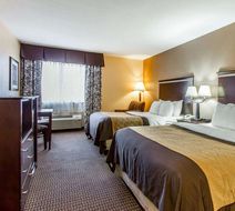 Quality Inn & Suites - Mount Pleasant Room
