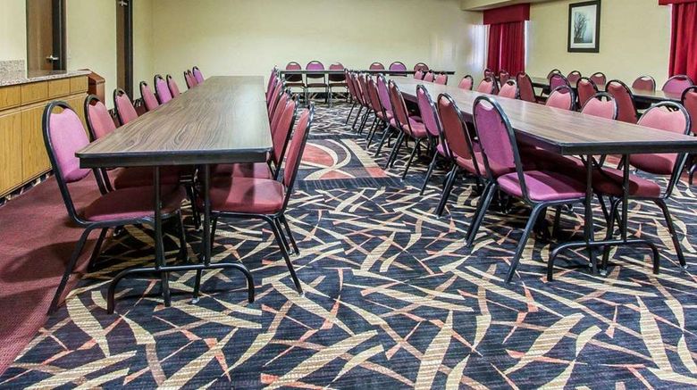 <b>Quality Inn & Suites - Mount Pleasant Meeting</b>. Images powered by <a href="https://iceportal.shijigroup.com/" title="IcePortal" target="_blank">IcePortal</a>.