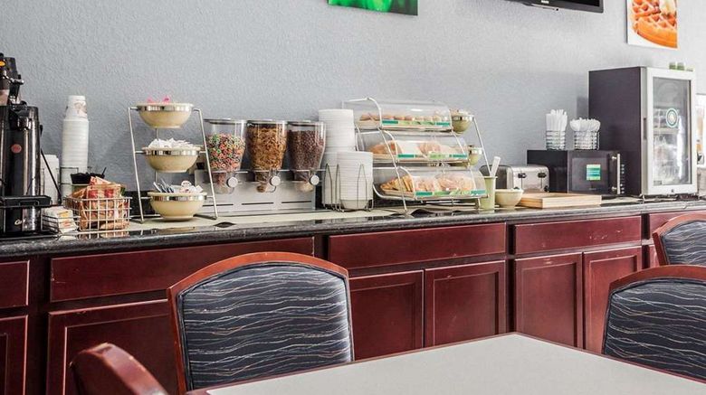 <b>Quality Inn & Suites, Altoona Restaurant</b>. Images powered by <a href="https://iceportal.shijigroup.com/" title="IcePortal" target="_blank">IcePortal</a>.