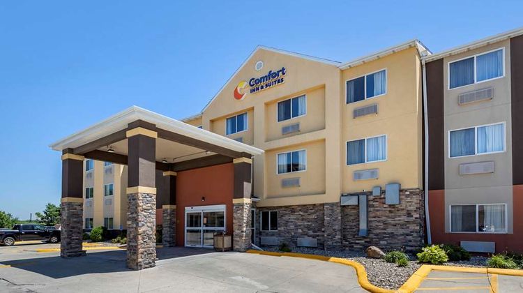Comfort Inn & Suites Exterior