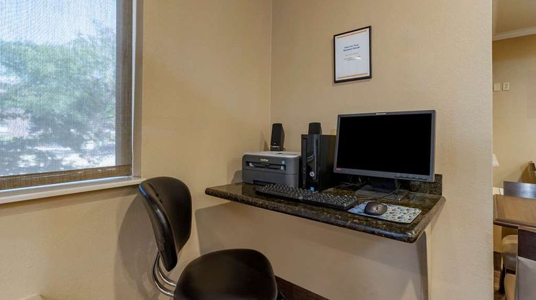 <b>Comfort Inn & Suites Other</b>. Images powered by <a href="https://iceportal.shijigroup.com/" title="IcePortal" target="_blank">IcePortal</a>.