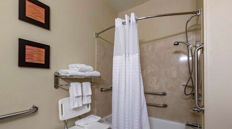 Comfort Inn & Suites Room