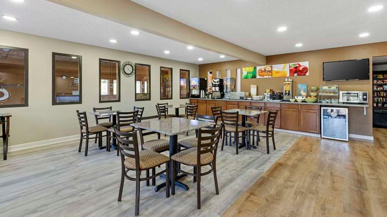 <b>Quality Inn, Indianola Restaurant</b>. Images powered by <a href="https://iceportal.shijigroup.com/" title="IcePortal" target="_blank">IcePortal</a>.