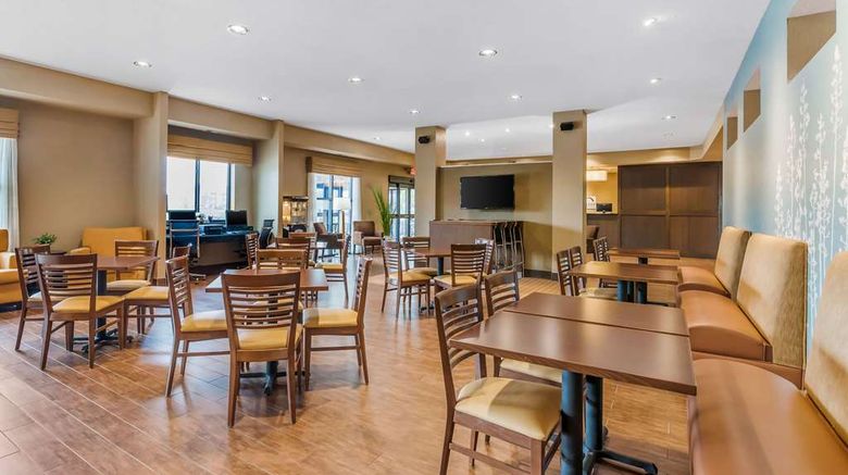 <b>Sleep Inn & Suites Ames Restaurant</b>. Images powered by <a href="https://iceportal.shijigroup.com/" title="IcePortal" target="_blank">IcePortal</a>.
