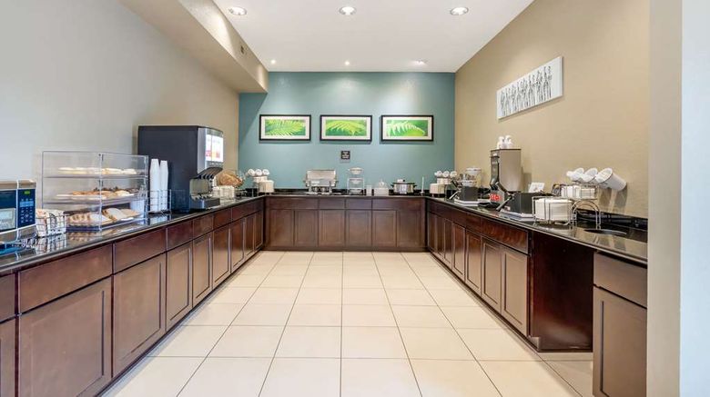 <b>Sleep Inn & Suites Ames Restaurant</b>. Images powered by <a href="https://iceportal.shijigroup.com/" title="IcePortal" target="_blank">IcePortal</a>.