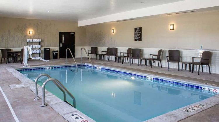 Sleep Inn & Suites Fort Dodge Pool