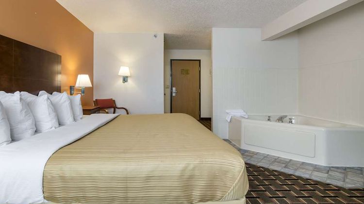 Quality Inn Osceola Room