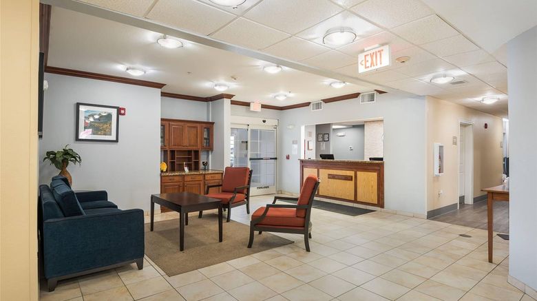 <b>Suburban Studios Lobby</b>. Images powered by <a href="https://iceportal.shijigroup.com/" title="IcePortal" target="_blank">IcePortal</a>.