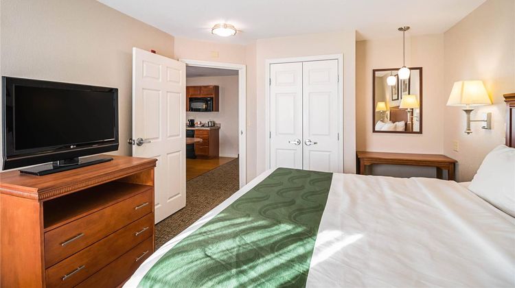 Suburban Studios Room