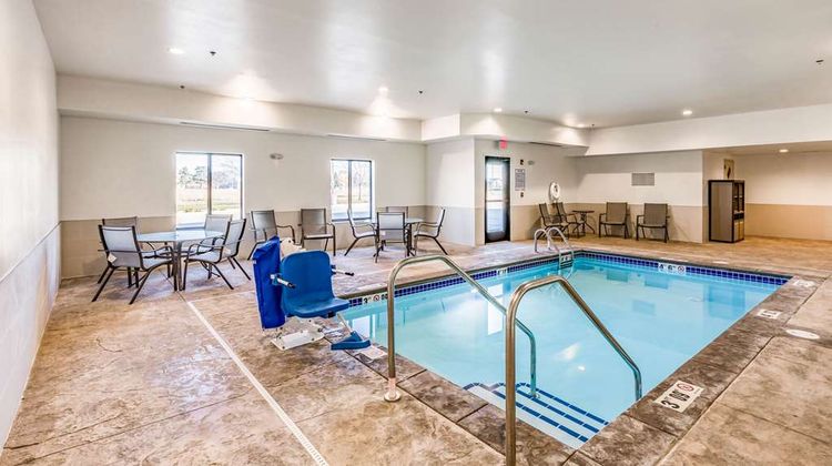Comfort Inn Altoona Pool