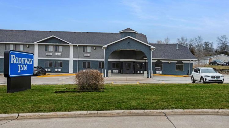 Rodeway Inn Red Oak Exterior