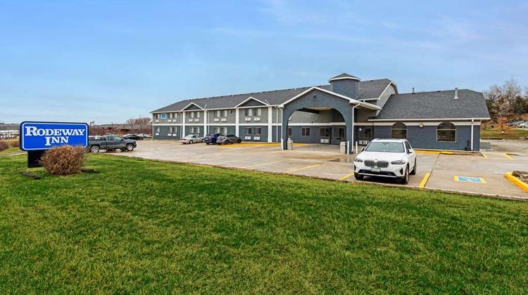 Rodeway Inn Red Oak Exterior