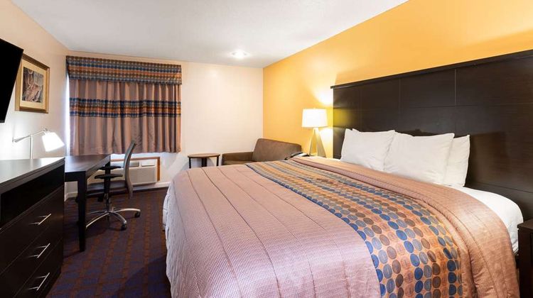 Rodeway Inn Red Oak Room