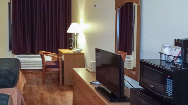 Econo Lodge Maquoketa Room