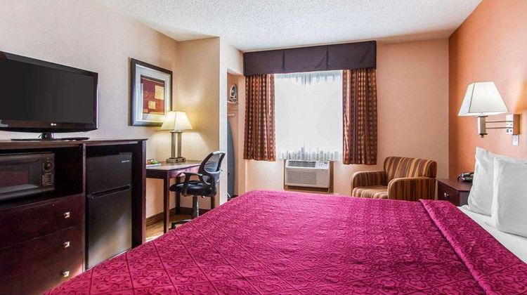 Quality Inn & Suites Room