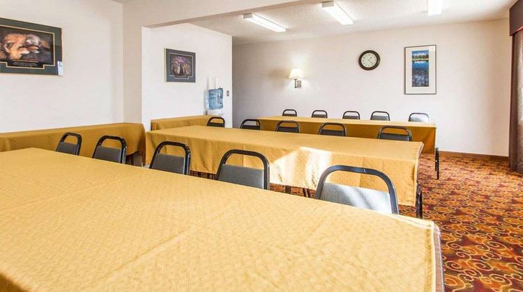 Quality Inn & Suites Meeting