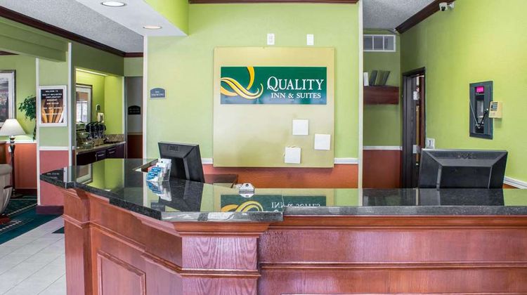 Quality Inn and Suites Sioux City Southeast Lobby