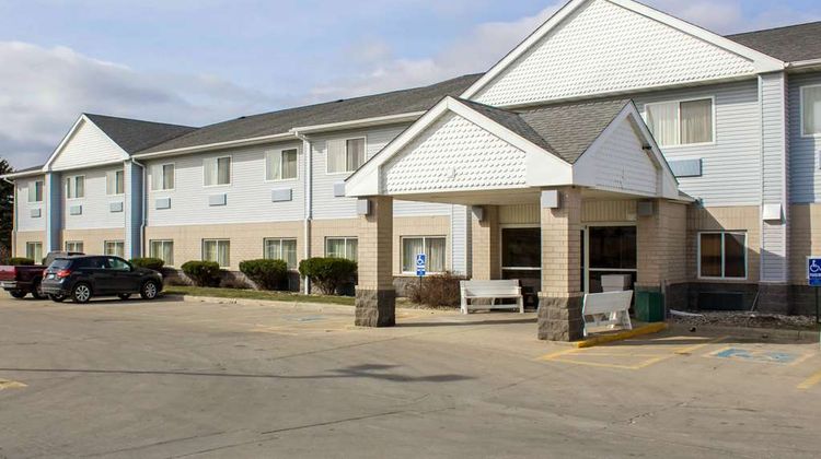 Quality Inn and Suites Sioux City Southeast Exterior