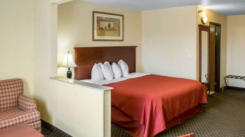 <b>Quality Inn and Suites Sioux City Southeast Room</b>. Images powered by <a href="https://iceportal.shijigroup.com/" title="IcePortal" target="_blank">IcePortal</a>.