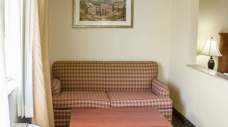 <b>Quality Inn and Suites Sioux City Southeast Room</b>. Images powered by <a href="https://iceportal.shijigroup.com/" title="IcePortal" target="_blank">IcePortal</a>.