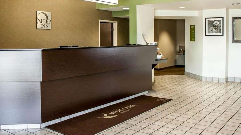 <b>Sleep Inn Lobby</b>. Images powered by <a href="https://iceportal.shijigroup.com/" title="IcePortal" target="_blank">IcePortal</a>.