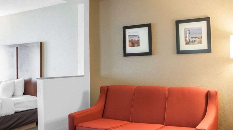 Comfort Suites Airport Boise Suite