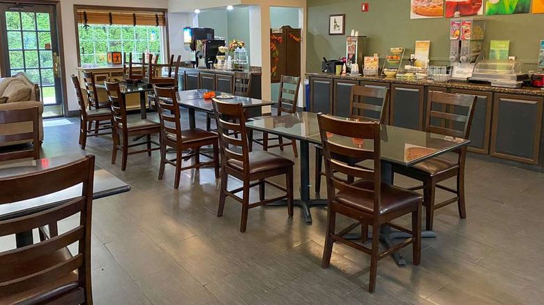 <b>Quality Inn Post Falls Restaurant</b>. Images powered by <a href="https://iceportal.shijigroup.com/" title="IcePortal" target="_blank">IcePortal</a>.