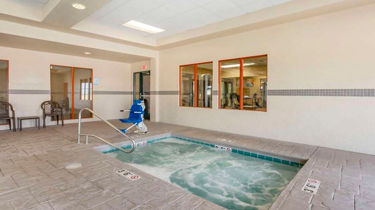 Comfort Inn & Suites Pool