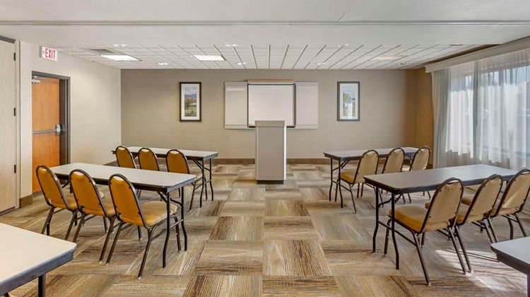 Comfort Inn & Suites Meeting