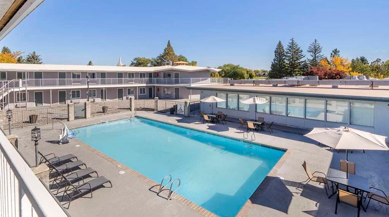 <b>Quality Inn Idaho Falls Pool</b>. Images powered by <a href="https://iceportal.shijigroup.com/" title="IcePortal" target="_blank">IcePortal</a>.