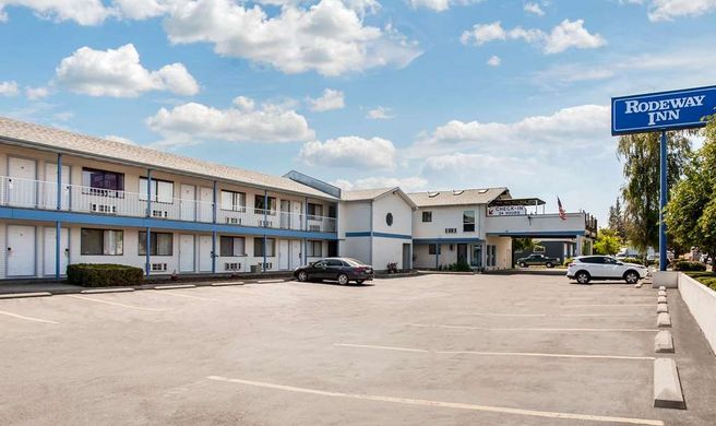 Rodeway Inn Silver Lake Motel Exterior