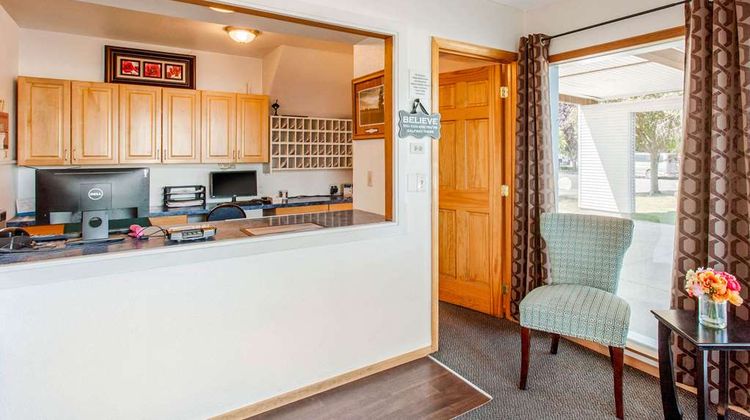 Rodeway Inn Silver Lake Motel Lobby
