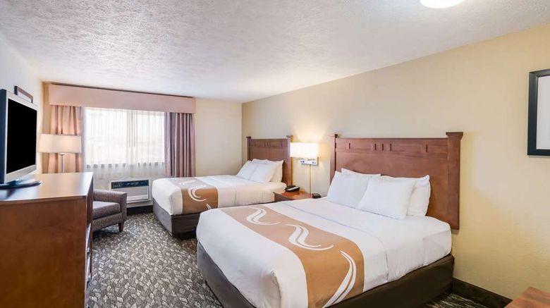<b>Quality Inn & Suites Room</b>. Images powered by <a href="https://iceportal.shijigroup.com/" title="IcePortal" target="_blank">IcePortal</a>.