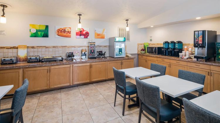 Quality Inn & Suites Restaurant