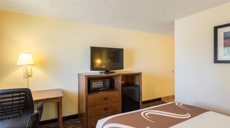 Quality Inn & Suites Room