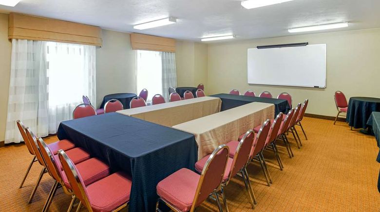 <b>Sleep Inn Meeting</b>. Images powered by <a href="https://iceportal.shijigroup.com/" title="IcePortal" target="_blank">IcePortal</a>.
