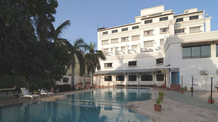 Quality Inn Regency Pool
