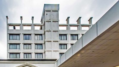 Quality Inn Regency