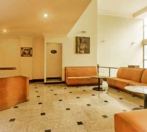 Quality Inn Regency Lobby