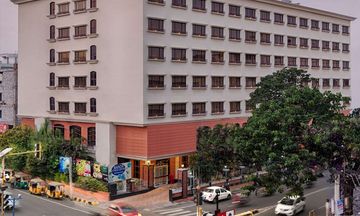 Quality Hotel DV Manor