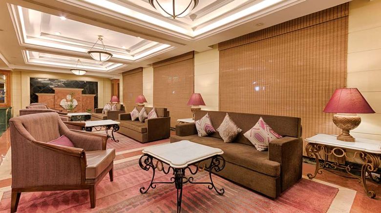 <b>Quality Hotel DV Manor Lobby</b>. Images powered by <a href="https://iceportal.shijigroup.com/" title="IcePortal" target="_blank">IcePortal</a>.