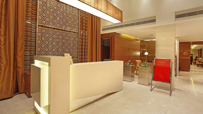 <b>Comfort Inn Legacy Lobby</b>. Images powered by <a href="https://iceportal.shijigroup.com/" title="IcePortal" target="_blank">IcePortal</a>.