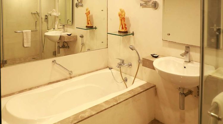 Quality Inn Bez Krishnaa Suite