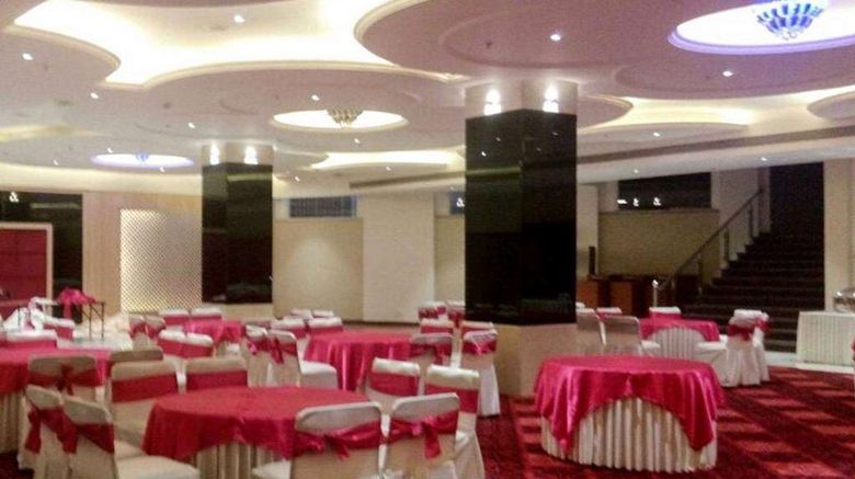 <b>Clarion Inn Sevilla Meeting</b>. Images powered by <a href="https://iceportal.shijigroup.com/" title="IcePortal" target="_blank">IcePortal</a>.