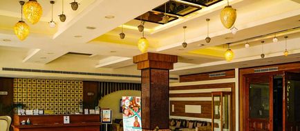 Clarion Inn Amps Lobby